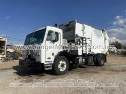 CAMION RECOLECTOR DE BASURA-PETERBILT-320-8594-1 (1)
